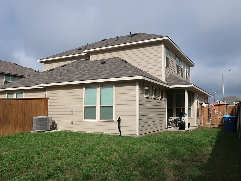 750 Milestone Park — Photo 27