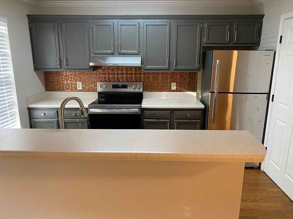 All new stainless appliances.