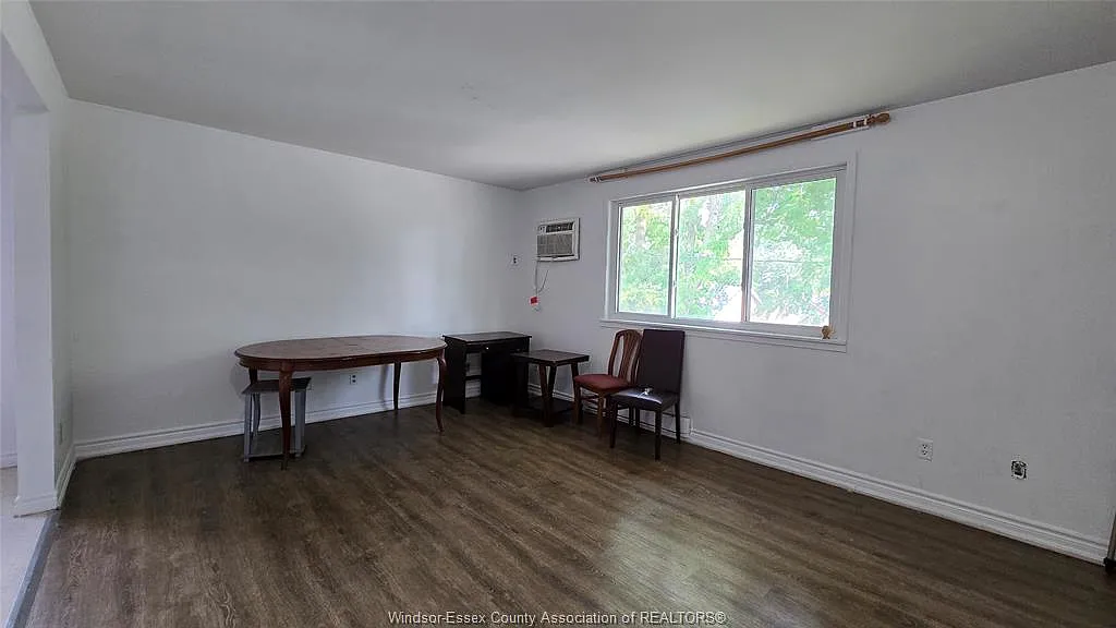 Studio, $1,500 — Photo 2
