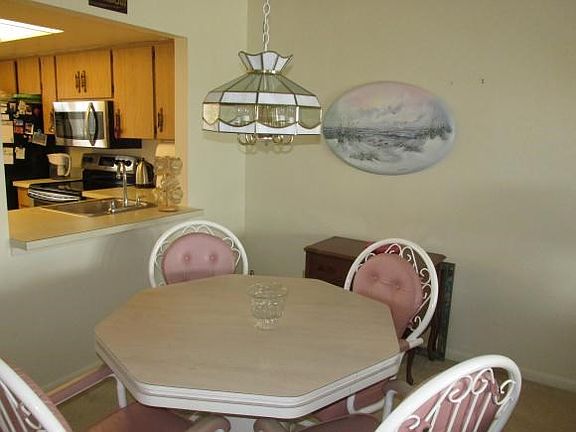 Dining and pass thru