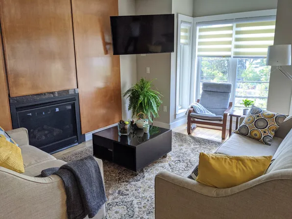 42 Bay State Rd Unit 2, Cambridge, MA 02138