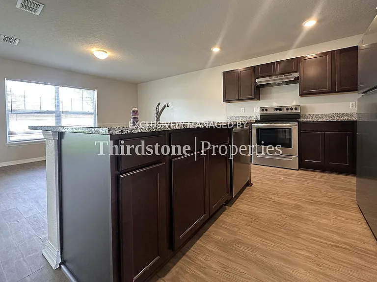 37 Wood Amber Ln #A — Photo 6