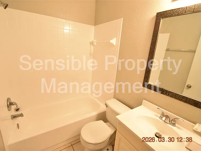 2014 E Linebaugh Ave — Photo 28
