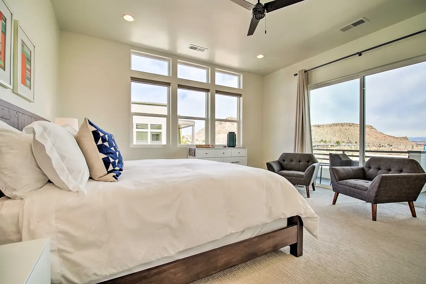 4 bed, 3.5 bath, 2600 sqft, $3,575 — Photo 2