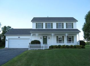 121 Christina Dr, North Chili, NY 14514