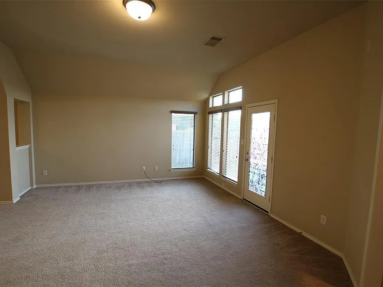 4510 Long Creek Dr — Photo 6