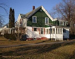 2nd image of 113 Main St