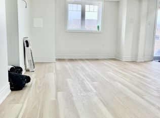 1053 Cameo St, Pickering, ON L1X 0G3