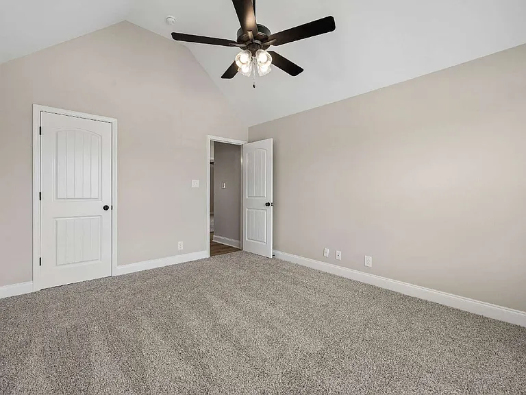 1240 Winterset Dr — Photo 32