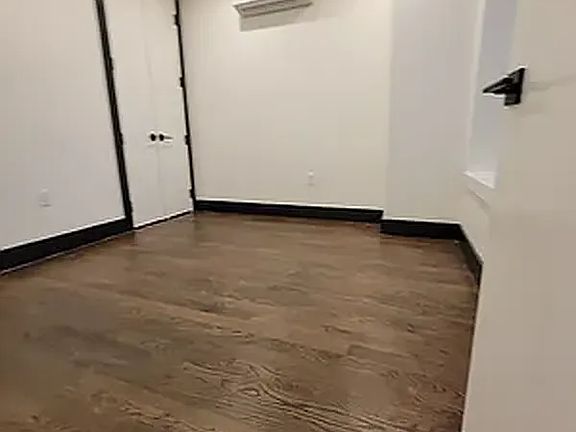 5th image of 1336 Dekalb Ave #112