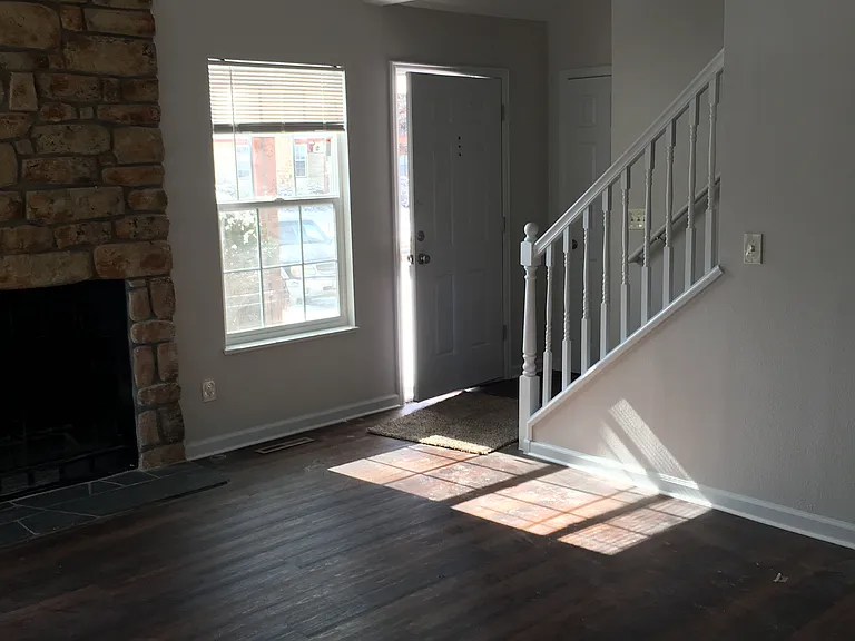 Cricket Townhomes — Photo 10