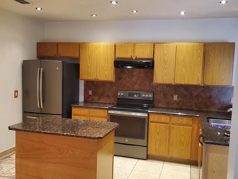 949 Van Loon Ct — Photo 7