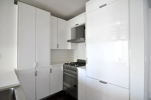 Rented by Nest Seekers International | media 32