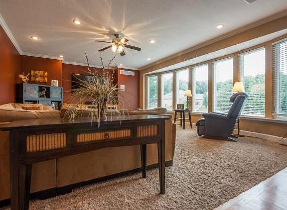 4th image of 2610 NE Falcon Wood Dr