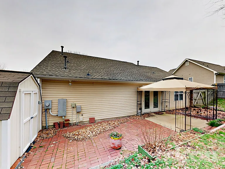 3722 Hunters Run Ln — Photo 16