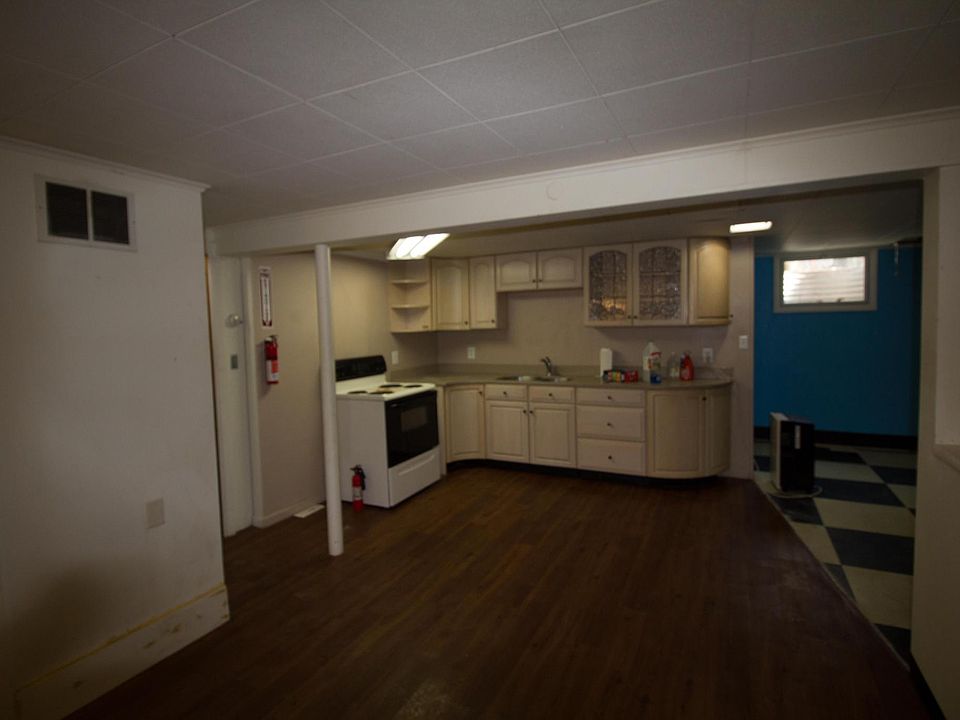 1st image of 912 N Linden St #B