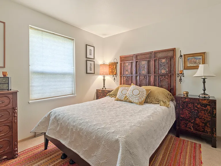 335 NW Uptown Ter #2B — Photo 10