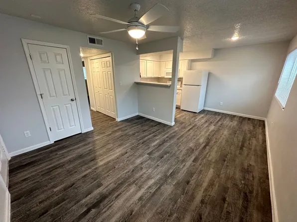 Sun Terrace Los Lunas, 250 Village Dr #258, Los Lunas, NM 87031