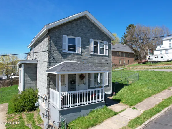 14 Kimball St, Amsterdam, NY 12010