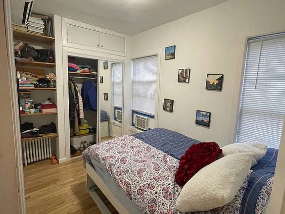 5th image of 179 Franklin St #3R