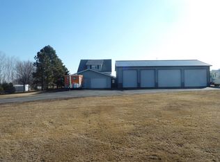 8470 39th St SE #4, Jamestown, ND 58401