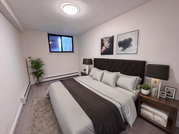 5th image of 2060 29th St #2