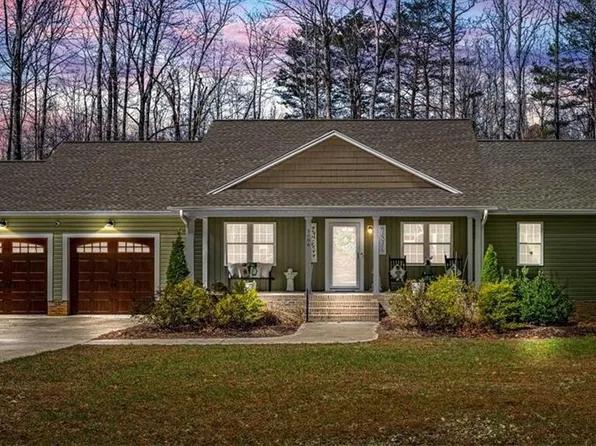 5086 Appalachian Rd, Winston Salem, NC 27105