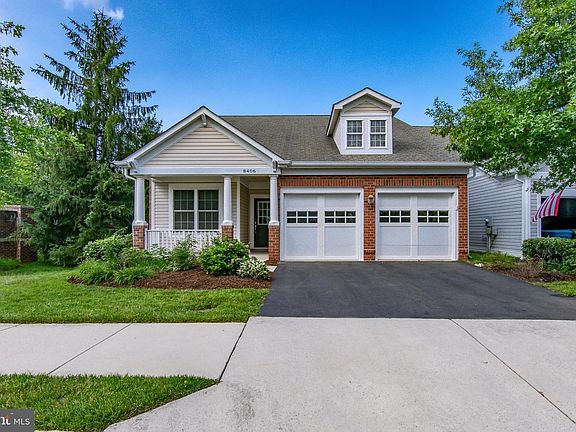 2nd image of 8406 Mountain Larkspur Dr