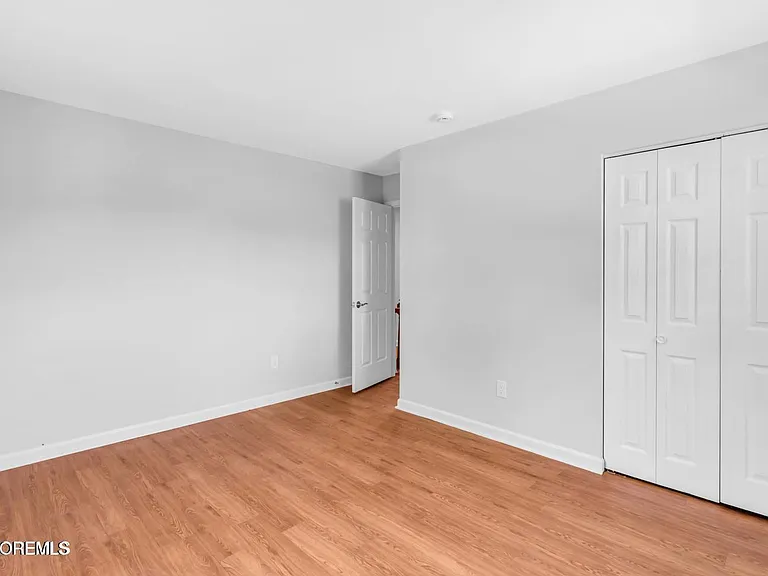 830 Brookside Dr — Photo 23