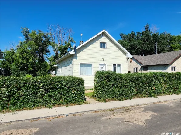 4912 Tribune Street, Macklin, SK S0L 2C0