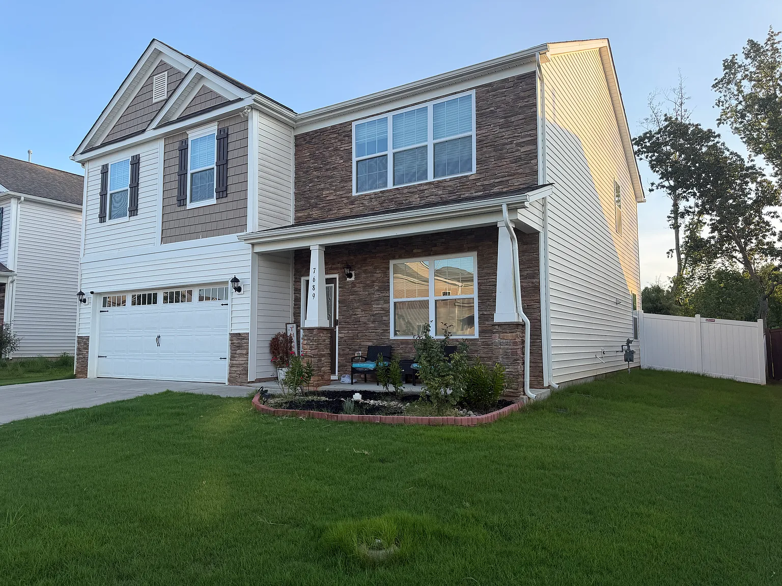 5 bed, 2454 sqft, $2,500 — Photo 4