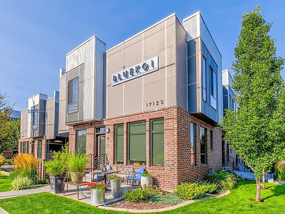 BlueKoi exterior
