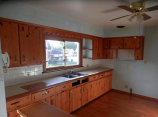 1928 13th St SW, Akron, OH 44314