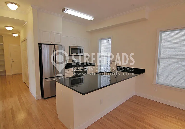 15 Langdon St — Photo 6