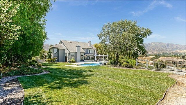 1st image of 26921 Whitehorse Pl