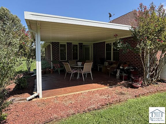 5th image of 310 Rockshire Dr