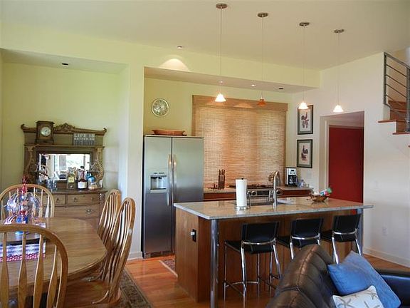 2nd image of 474 Shannon Ln