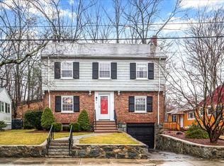 5 Crehore Rd, Chestnut Hill, MA 02467