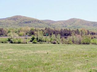 Zanzabar Rd, Newport, TN 37821