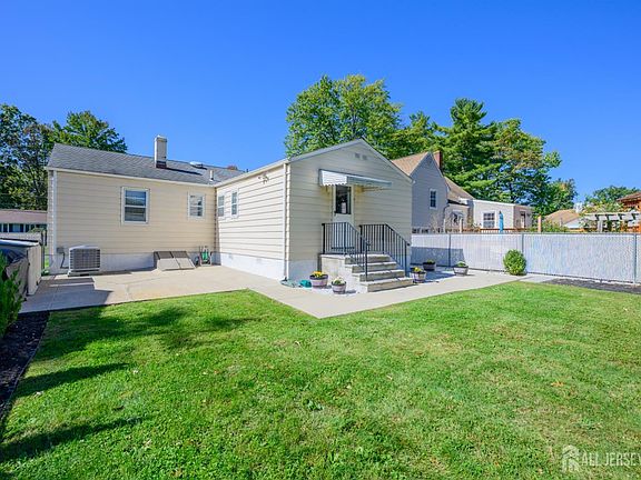 2nd image of 58 Jordan Rd