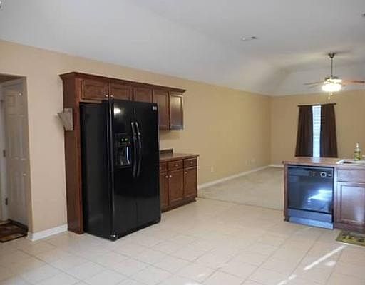 4th image of 21477 E Edgewood Dr