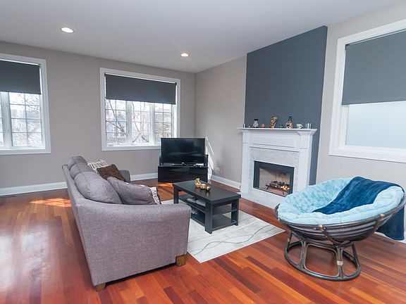 3rd image of 3120 W Cortland St Unit 2