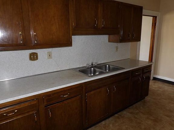 2nd image of 1101 Estelle Ct