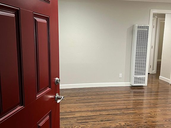 2nd image of 1464 Ebener St