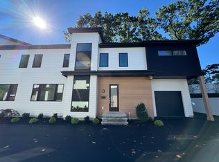 167 Winchester St #D, Newton Highlands, MA 02461