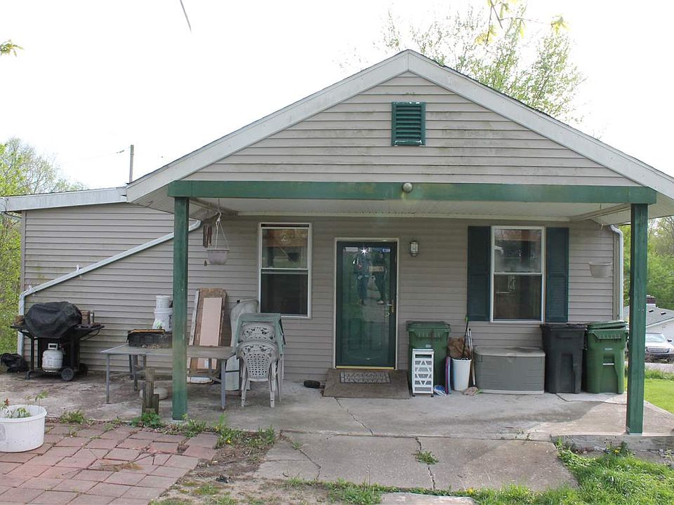 1st image of 6121 Clubhouse Dr