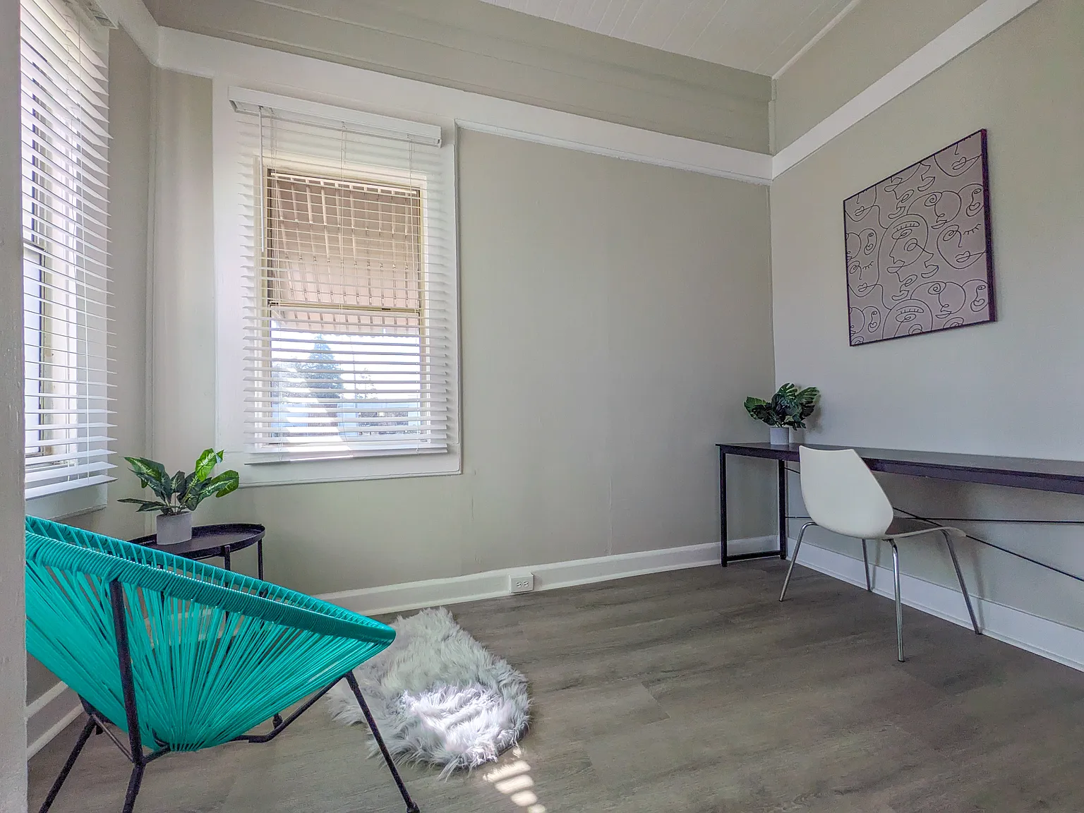 4 bed, 1347 sqft, $2,895 — Photo 3