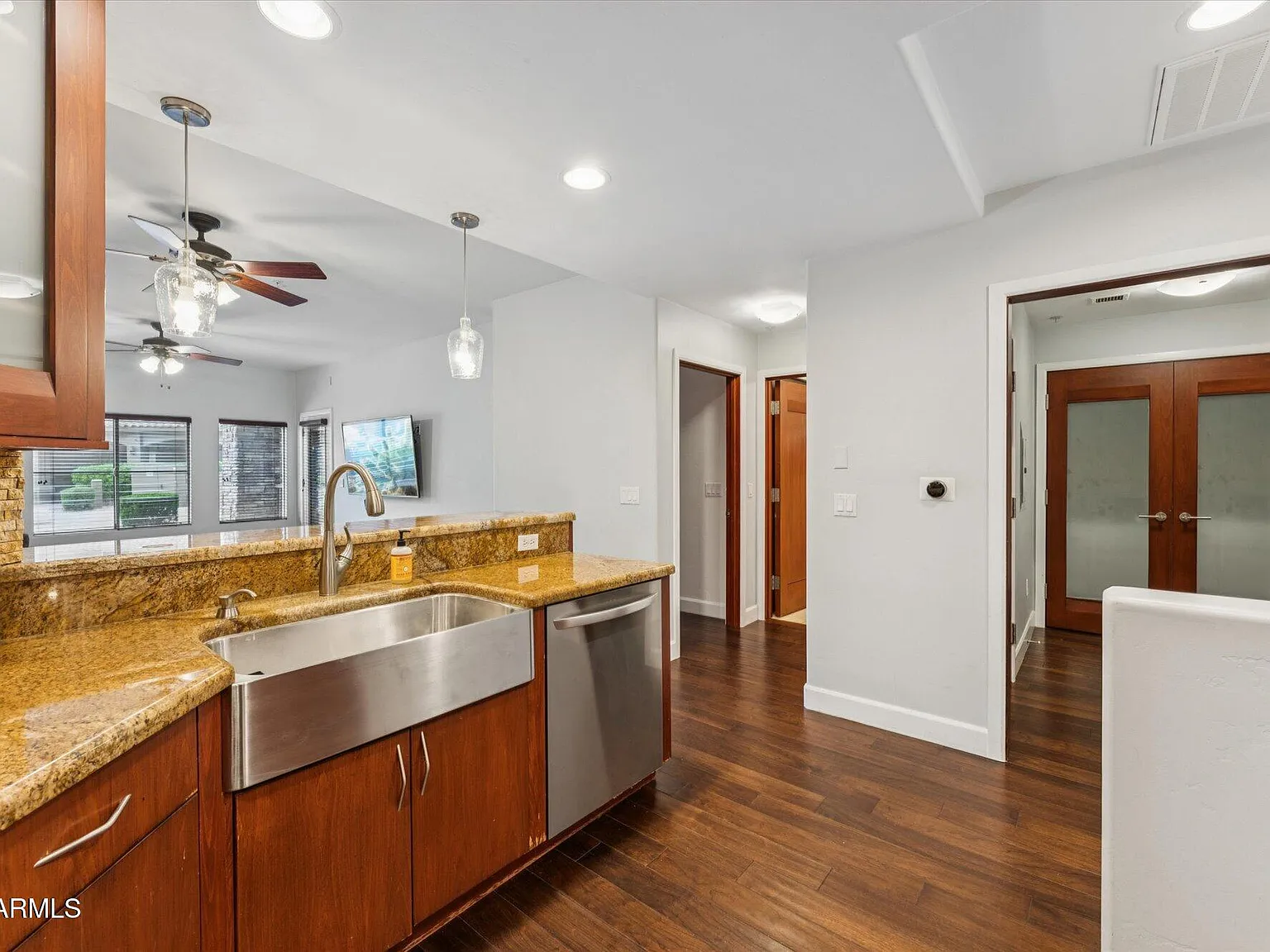 2 bed, 2.0 bath, 1246 sqft, $2,295 — Photo 4