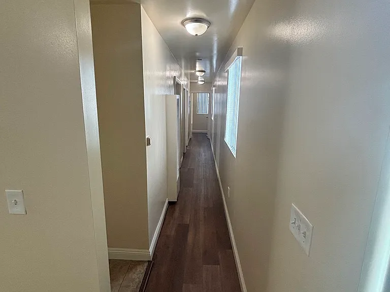 9031 S Avalon Blvd — Photo 10