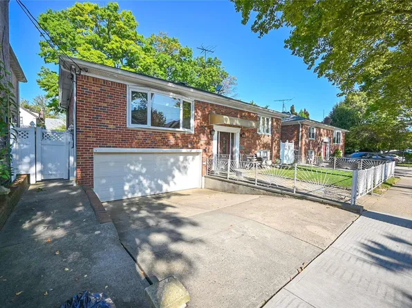 610 161 Street, Beechhurst, NY 11357